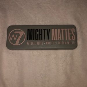 w7 MIGHTY MATTES Natural Nudes•Matte Palette